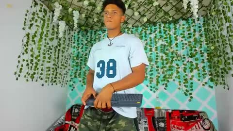 Snapshot of boys4hot_777 chatting on March 2025 10:42:01 PM boys4hot_777 online show from March 2025 10:42:01 PM