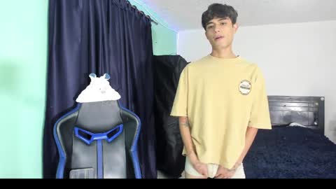 Snapshot of boys4hot_777 chatting on March 2026 12:21:01 AM boys4hot_777 online show from March 2026 12:21:01 AM