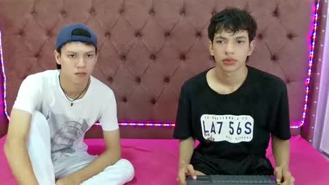 Snapshot of boys_hotparty chatting on December 2024 01:43:02 PM ALEX - TAYLER -MIKE online show from December 2024 01:43:02 PM