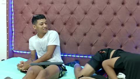 Snapshot of boys_hotparty chatting on February 2025 01:54:01 PM ALEX - TAYLER -MIKE online show from February 2025 01:54:01 PM