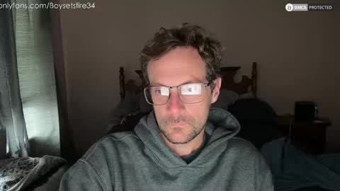 Snapshot of boysetsfire34 chatting on November 2025 04:51:01 PM boysetsfire34 online show from November 2025 04:51:01 PM