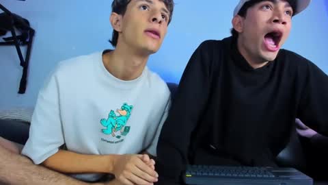 Paul and Max online show from February 2025 09:25:02 PM