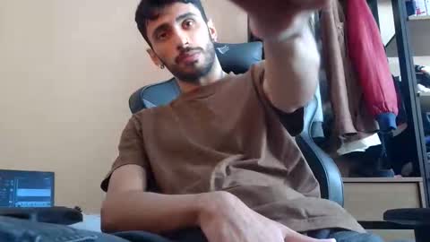 boyzinm2 online show from April 2026 01:42:02 PM