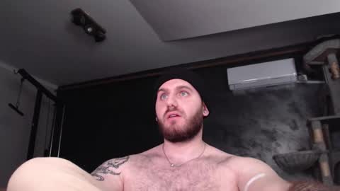 Snapshot of brad_pittfall chatting on November 2025 10:09:01 PM ask me online show from November 2025 10:09:01 PM