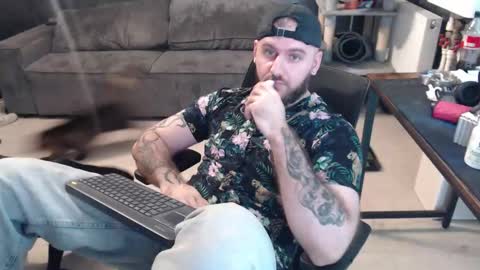 Snapshot of brad_pittfall chatting on November 2025 05:58:02 PM ask me online show from November 2025 05:58:02 PM