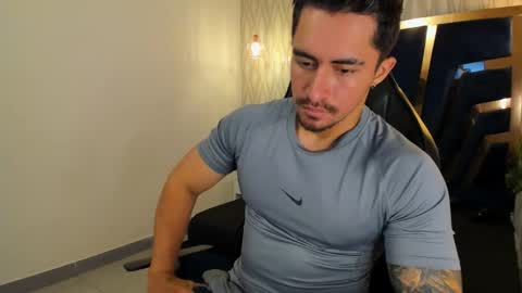 Snapshot of brad_summer chatting on September 2025 05:24:02 PM brad summer online show from September 2025 05:24:02 PM