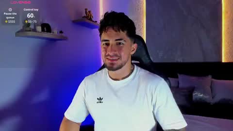 Snapshot of brad_summer chatting on June 2026 06:23:01 PM brad summer online show from June 2026 06:23:01 PM