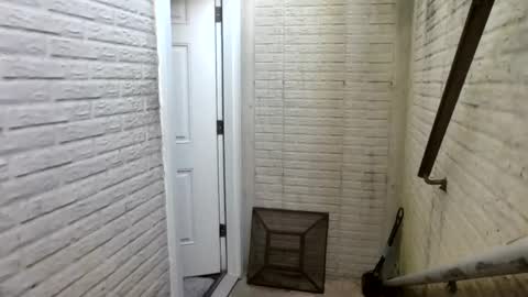 bradley203470 online show from April 2026 09:39:33 PM