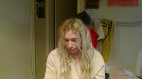 i am a naughty jedi knight online show from April 2026 01:23:01 PM