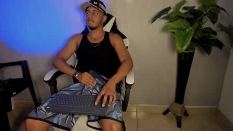 Snapshot of brand_collins chatting on December 2025 08:25:01 PM Brand online show from December 2025 08:25:01 PM