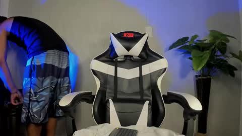 Snapshot of brand_collins chatting on December 2025 08:30:02 AM Brand online show from December 2025 08:30:02 AM