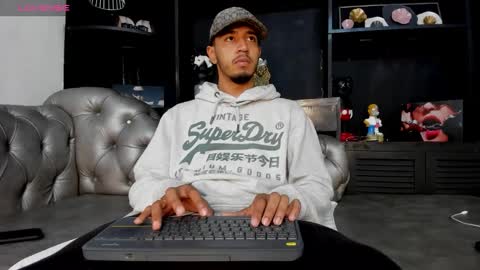 Snapshot of brand_collins chatting on January 2026 08:25:01 PM Brand online show from January 2026 08:25:01 PM