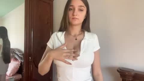 Snapshot of brandeeherout chatting on June 2026 06:11:02 AM Lilly online show from June 2026 06:11:02 AM