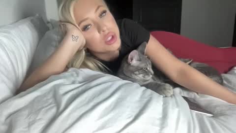 Skyyybanks online show from May 2026 04:28:02 AM