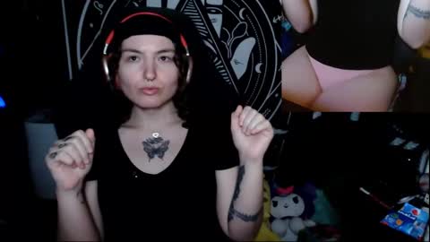 BrandiWRLD999 online show from September 2025 08:01:02 PM