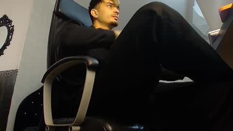 BrandonTateX online show from December 2025 10:24:02 AM