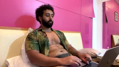 Daddy online show from March 2025 04:13:02 PM