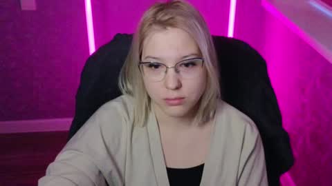 Belle  online show from January 2025 03:08:01 AM