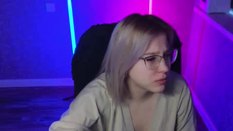 Belle  online show from March 2025 01:37:02 AM