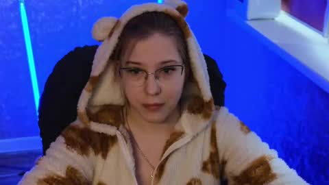 Belle  online show from March 2025 05:54:01 AM