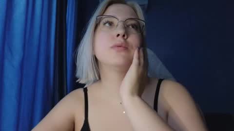 Belle  online show from September 2025 05:45:02 AM