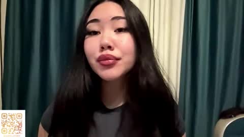 Aypril   online show from November 2025 01:17:02 PM