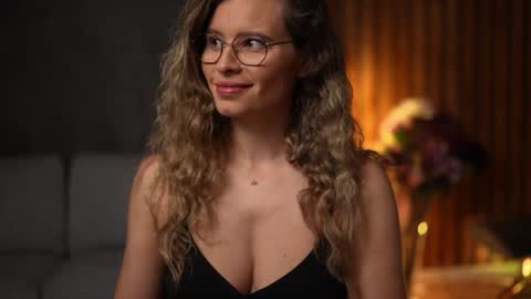 Alex online show from December 2024 05:21:01 AM