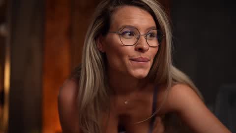 Alex online show from January 2025 07:46:02 AM