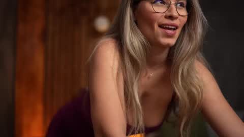 Alex online show from March 2025 04:17:02 AM