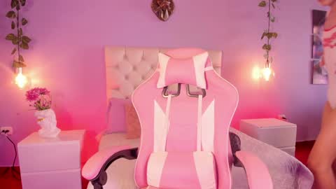 Snapshot of brann_tadzio chatting on January 2025 01:20:01 PM online show from January 2025 01:20:01 PM