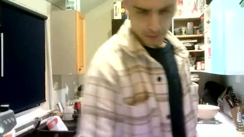 Snapshot of bratdownunder chatting on November 2025 03:38:02 PM Bratdownunder online show from November 2025 03:38:02 PM