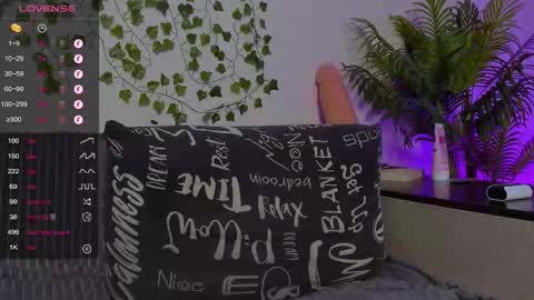 Johny Bravo online show from November 2025 06:52:01 AM