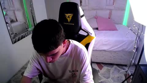 Snapshot of brayan_lopezz chatting on January 2025 01:14:01 PM BRAYAN online show from January 2025 01:14:01 PM