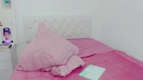 Snapshot of braziliangirl191 chatting on November 2025 11:47:01 PM Alice online show from November 2025 11:47:01 PM