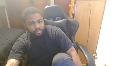 Snapshot of breadw1nnah chatting on January 2025 03:29:02 AM Breadw1nnah online show from January 2025 03:29:02 AM