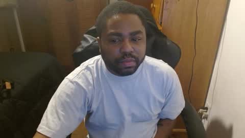 Snapshot of breadw1nnah chatting on January 2025 07:53:02 AM Breadw1nnah online show from January 2025 07:53:02 AM