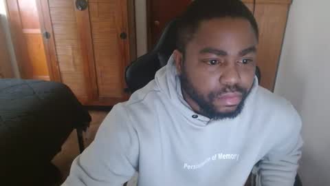 Snapshot of breadw1nnah chatting on March 2025 03:29:02 PM Breadw1nnah online show from March 2025 03:29:02 PM