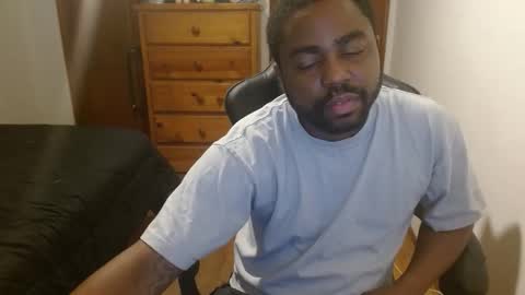 Snapshot of breadw1nnah chatting on November 2025 07:50:01 AM Breadw1nnah online show from November 2025 07:50:01 AM