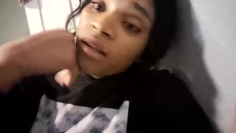 Snapshot of breatheoffreshpussy chatting on November 2025 03:30:02 AM BeautifulDisasterxxx online show from November 2025 03:30:02 AM