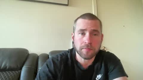 breezydoesit95 online show from February 2026 09:29:02 PM