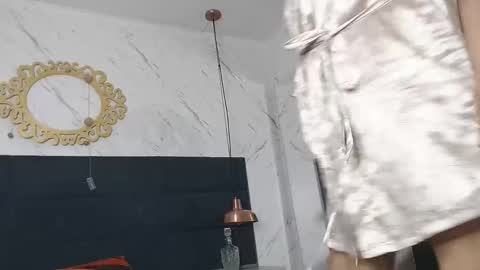 BRENDA VELASQUEZ online show from February 2025 02:40:01 PM