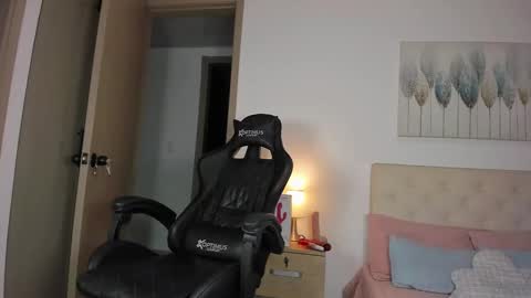 Brenda online show from January 2025 03:41:02 AM