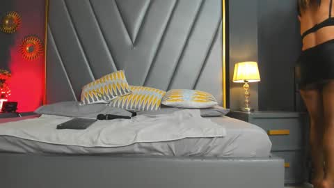 Brenda Time Schedule 0600 - 1400 GMT-5 online show from February 2025 12:08:01 PM