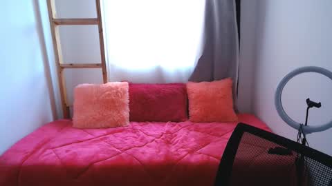 Snapshot of brendasantos_77 chatting on October 2025 02:02:01 PM brendasantos_77 online show from October 2025 02:02:01 PM