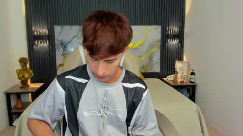 Esteban online show from November 2025 03:09:02 AM