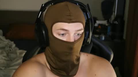 Snapshot of brentonverde chatting on November 2025 12:10:01 AM brentonverde online show from November 2025 12:10:01 AM