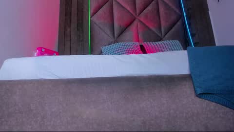 Snapshot of briaconner_ chatting on December 2025 07:54:02 PM B R I A online show from December 2025 07:54:02 PM