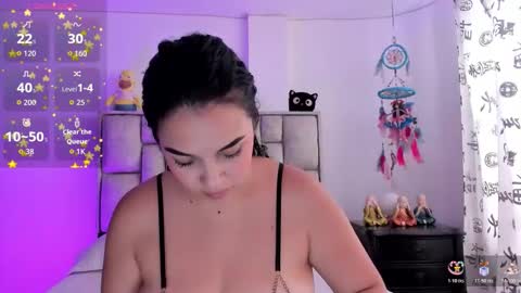     online show from November 2025 06:08:01 PM