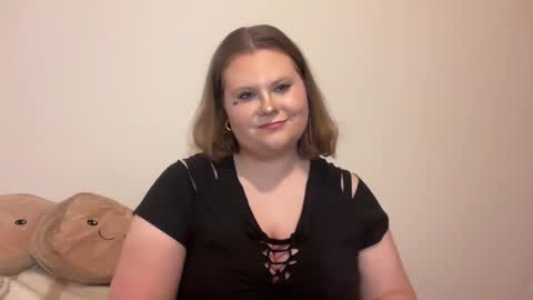 Snapshot of briannakiss21 chatting on November 2025 08:18:01 PM Brianna online show from November 2025 08:18:01 PM