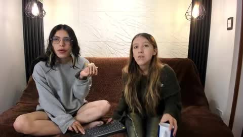 briarandblair online show from November 2025 01:11:01 PM